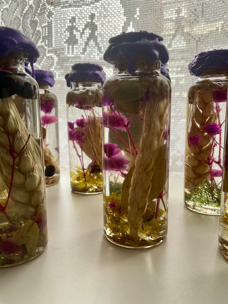 The Laurel Witch  Herbarium Spell - Courage and Confidence ~ Stepping into your Power